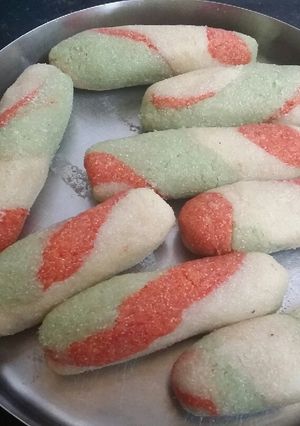 A picture of Tricolour Coconut Rolls.