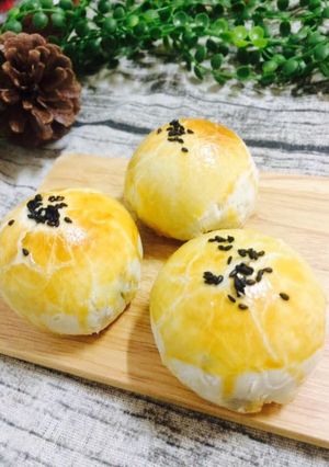 氣炸鍋蛋黃酥 的食譜成品照片