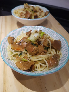 Una foto de Pasta con rovellons