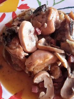 Una foto de Pollo a la cazadora