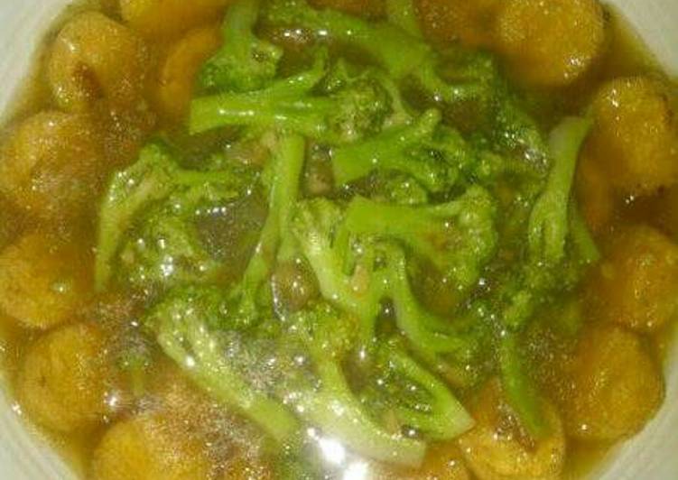 Langkah Mudah untuk Menyiapkan Brokoli tofu saos tiram Anti Gagal