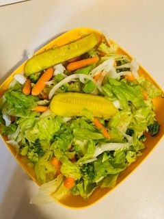 A picture of Fresh salad 🥗.