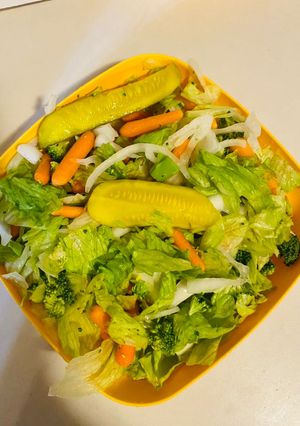 A picture of Fresh salad 🥗.