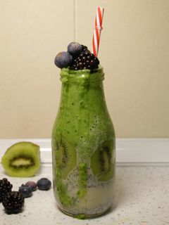 Una foto de Smoothie vegano de kiwi con chía