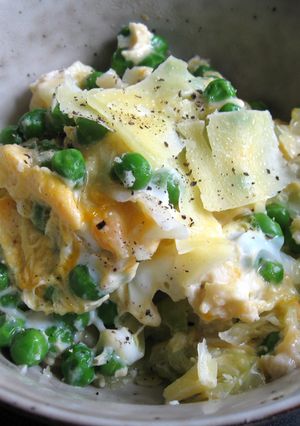 A picture of Cabbage & Peas ‘Tamago Toji’.