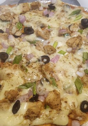 A picture of Ginger malai boti pizza 🍕😋.