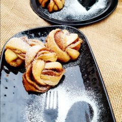 A picture of Cinnamon Rolls.