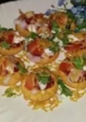 A picture of Monaco biscuits topping.