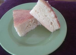 Una foto de Torta de naranja mojada