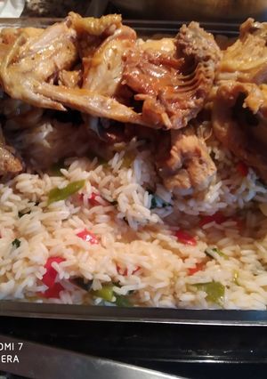 Foto de Frango estufado com arroz de pimentos e acelgas