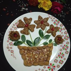 A picture of Peanut sesame flowerpot.