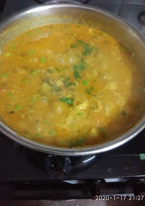 A picture of Vegetables Gravy.