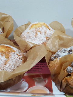 Una foto de Magdalenas de nata thermomix