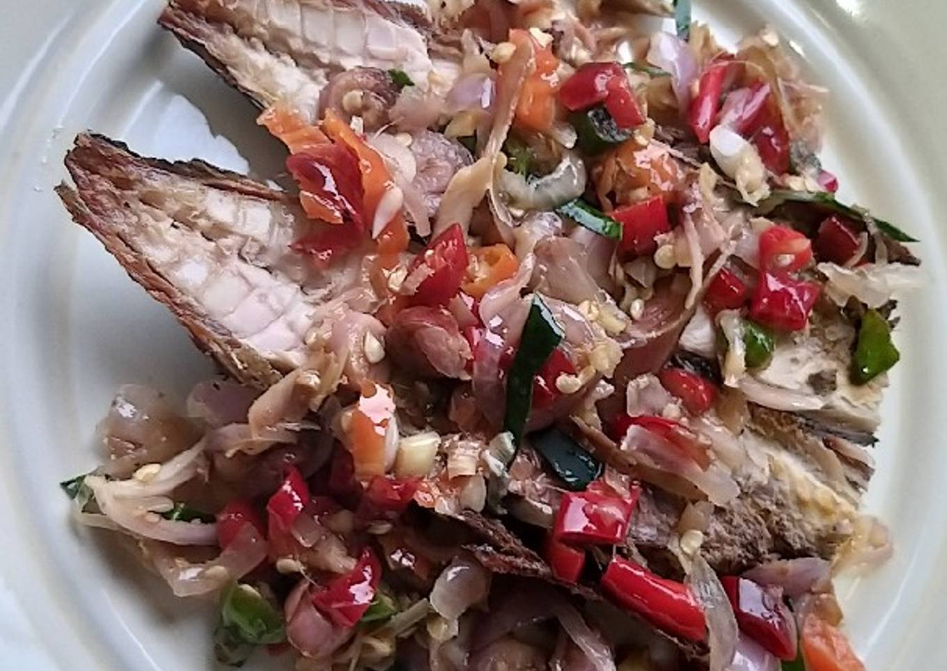 Tongkol sambal matah kecombrang