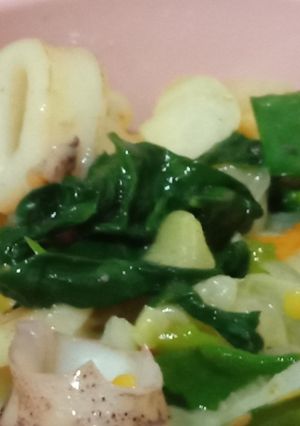 Foto resep Tumis sawi ijo kol cumi pedas gurih