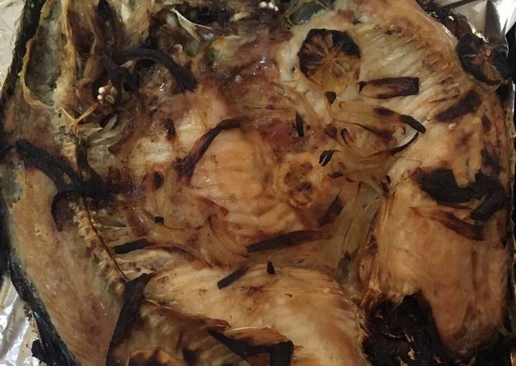 سمك مشوي مع رز شراب الرمان