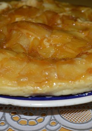 Una foto de Torta invertida de Manzana