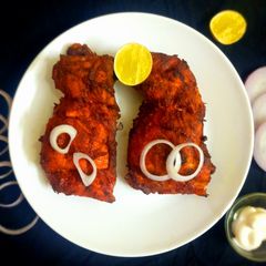 A picture of Grilled Whole chicken leg.