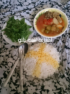 عکسی از دستور چلو خورشت گوجه سبز