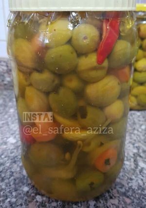صورة لوصفة تخليل الزيتون بأفضل طريقه