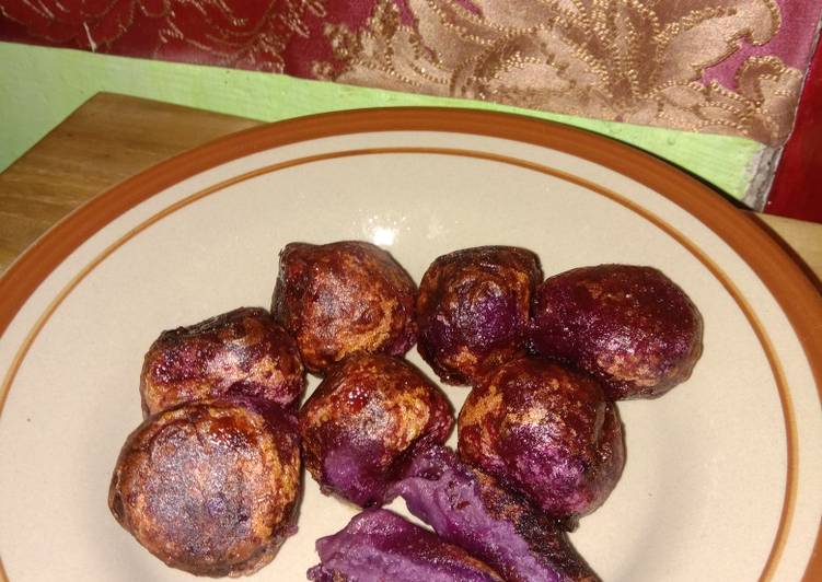 Bola-bola ubi ungu dengan gula merah