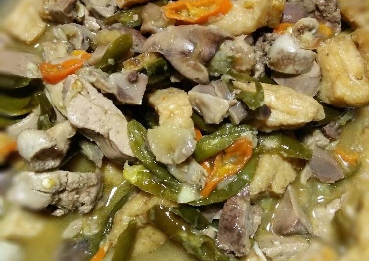 Oseng Ati Ampela Ayam Lombok Ijo