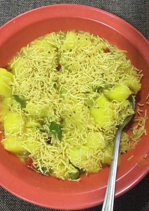 A picture of Vidhya Halvawala> Home made food (veg only).