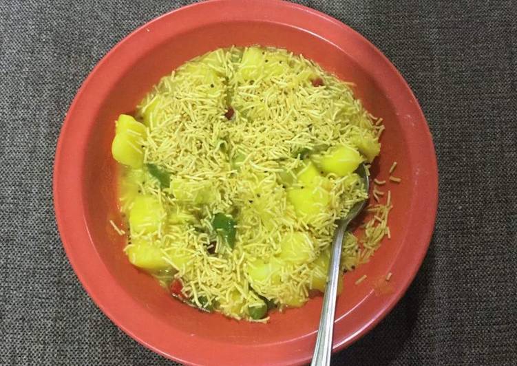 Vidhya Halvawala> Home made food (veg only)