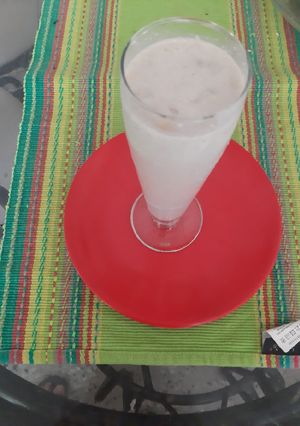 ओट्स मिल्क शेक (Oats Milk shake recipe in hindi) रेसिपी मुख्य फोटो
