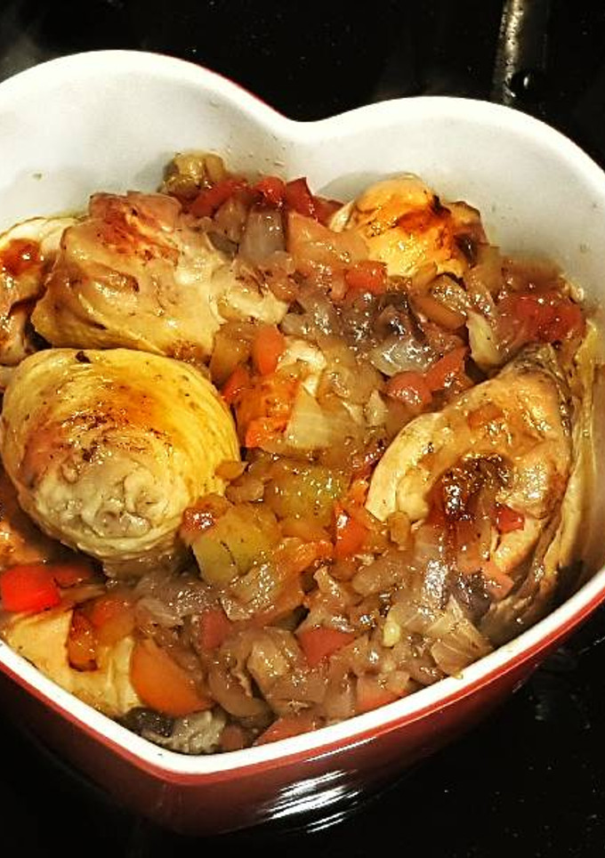 Una foto de Pollo guisado con reducción de mandarinas