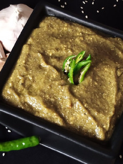 A picture of Green Curry/Gravy Paste.