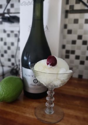 Una foto de Helado de limón al agua