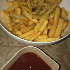 A picture of French fries.