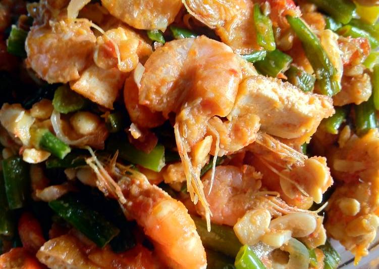 Sambel goreng udang manis campur