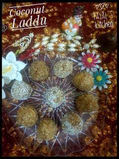 કોકોનટ લાડુ (Coconut Ladoo Recipe In Gujarati) રેસીપી મુખ્ય ફોટો