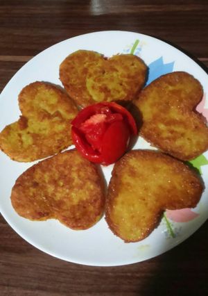عکسی از دستور کوکو سیب زمینی قلبی