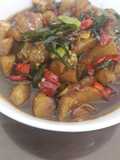 Oseng mercon kikil