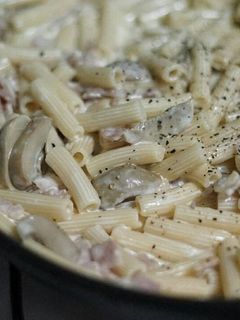 A picture of Ham and Mushroom Cream sauce.