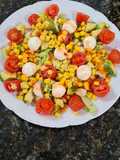 154. Ensalada de aguacate y perlas de mozzarella