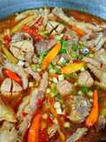 Ceker pentol kuah mercon