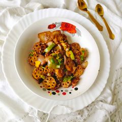 A picture of CHINESE LOTUS ROOT STIR FRY (Lotus stem stir fry).