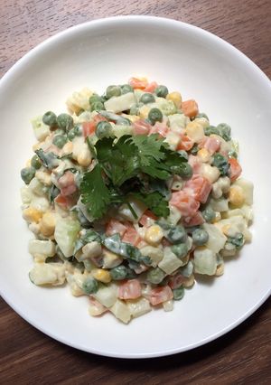 Hình của món Salad Nga.