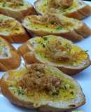 Bánh mì nướng bơ tỏi chà bông