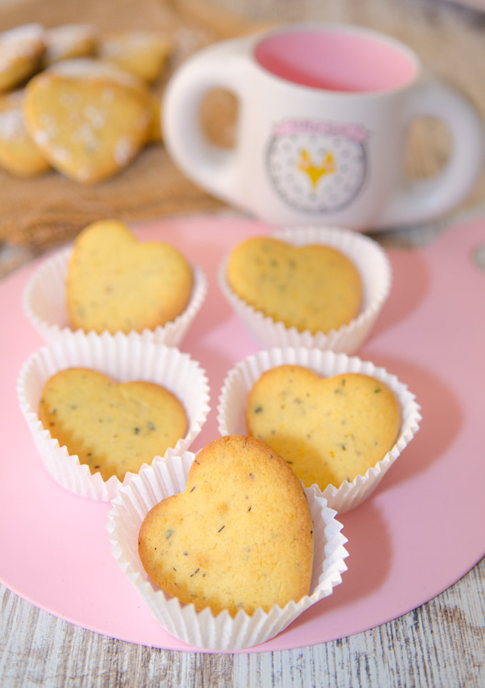 Una foto de Galletas de naranja con té de vainilla