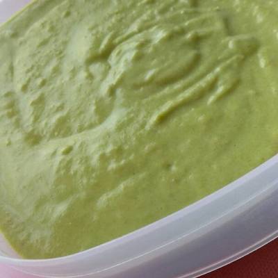 Salsa verde cremosa. Para los amantes de lo picoso Receta de Zulema Reyes-  Cookpad