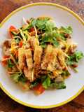 ยำมะม่วงหมูกรอบ
