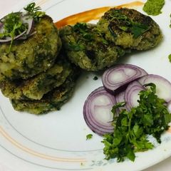 A picture of Broccoli kebab.