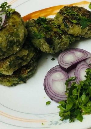A picture of Broccoli kebab.