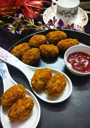 A picture of Daliya Raw Banana Crispies.