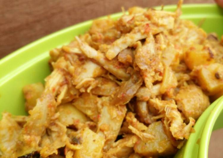 Resep Oseng Kentang Ayam Suwir Pedas yang Enak